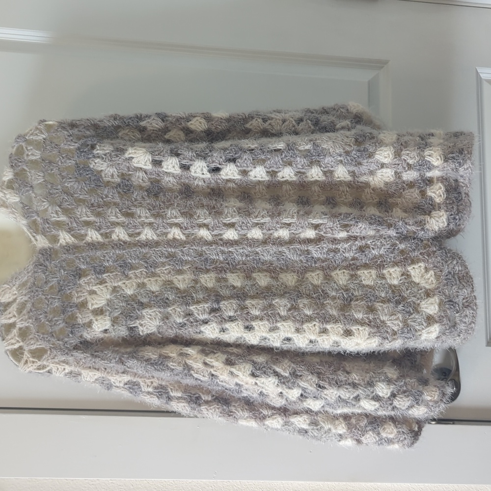 Fuzzy Cardigan from MTBD - Picture 4 of 8